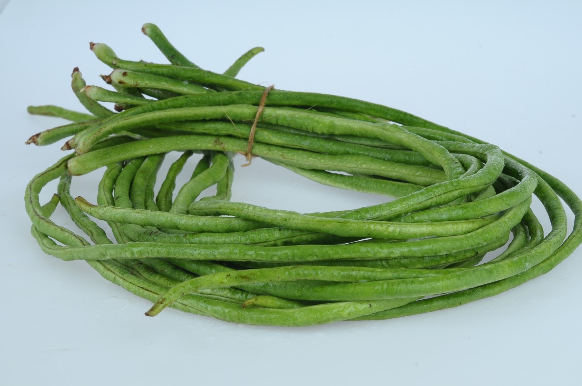 BEAN, YARD LONG CHINESE FRESH REF 10 LB Food Innovations